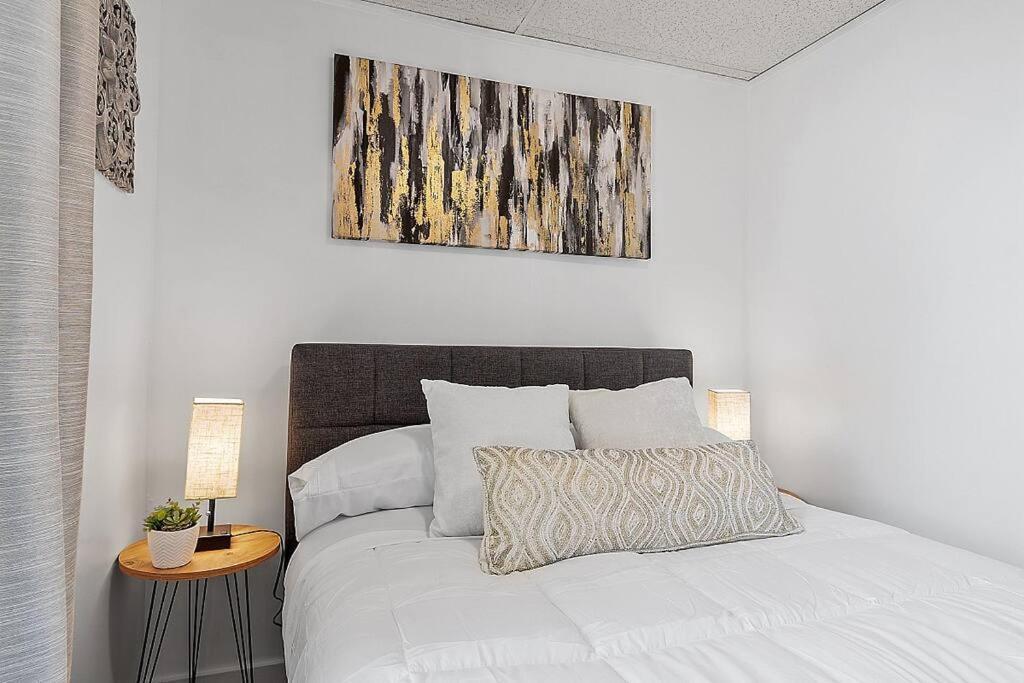 New!! Lovely Unit W/ Private Hot Tub And Patio! Laconia Eksteriør billede