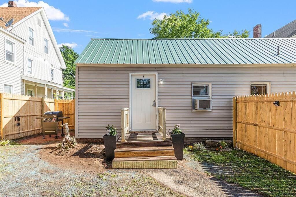 New!! Lovely Unit W/ Private Hot Tub And Patio! Laconia Eksteriør billede