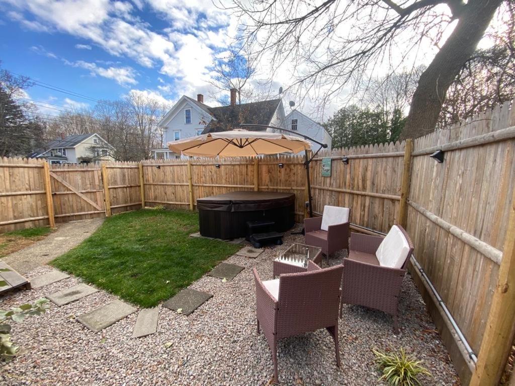 New!! Lovely Unit W/ Private Hot Tub And Patio! Laconia Eksteriør billede